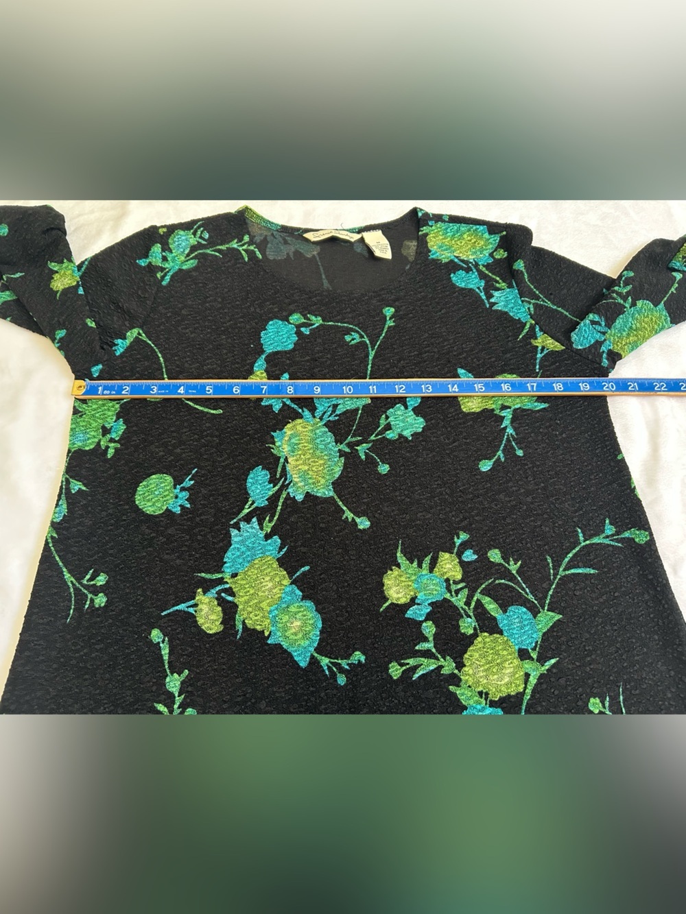 French Laundry Black Teal Green Floral Blouse Size Medium - Picture 9 of 10